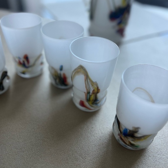 Vintage Marble Multicolor Blown Glass Pitcher and Six Matching Glasses - Picture 12 of 13